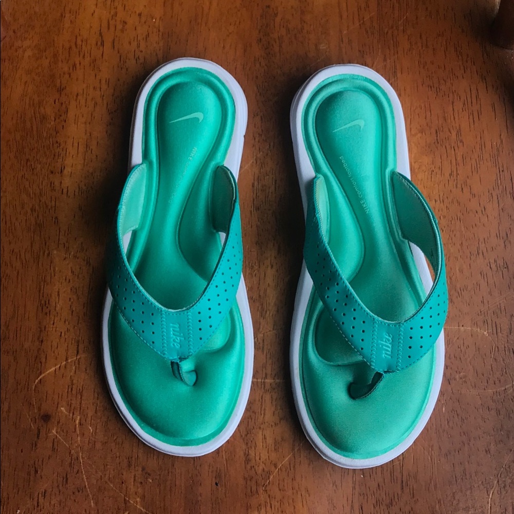 Nike Flip Flops